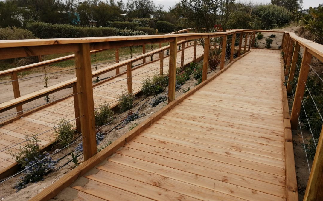 Rampe accès PMR et Douches à Frontignan