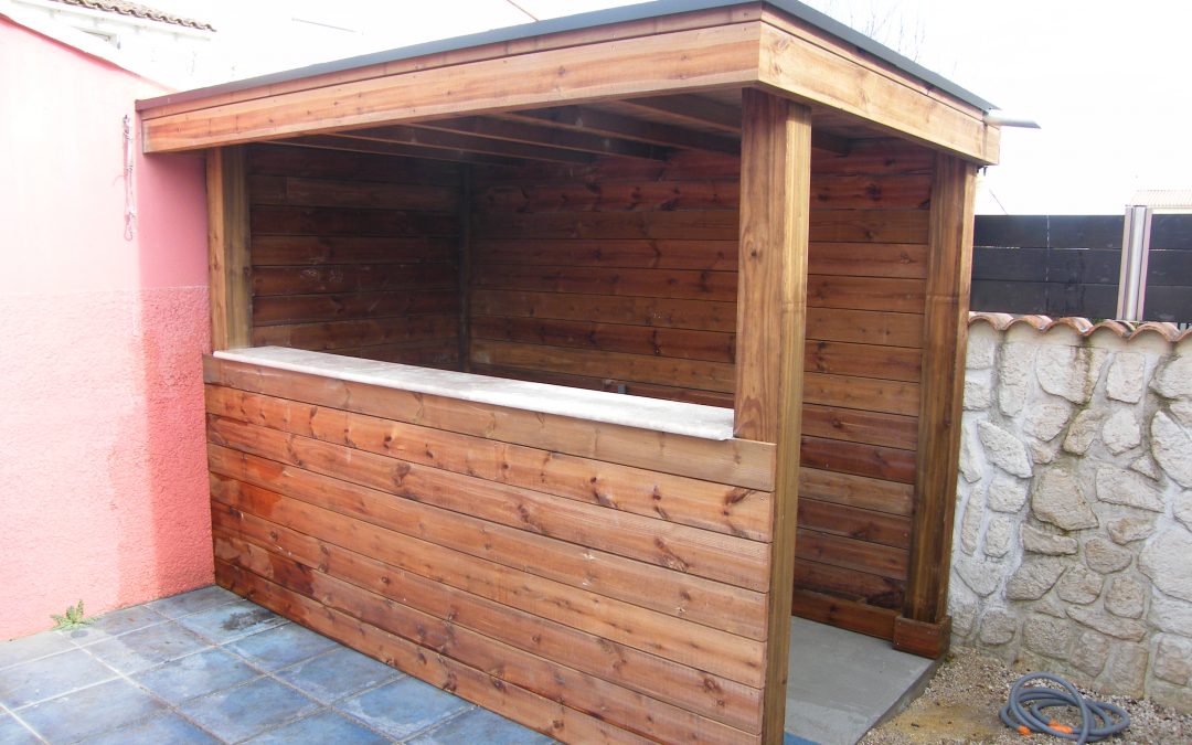 Cuisine d&rsquo;extérieur en bois à Gignac