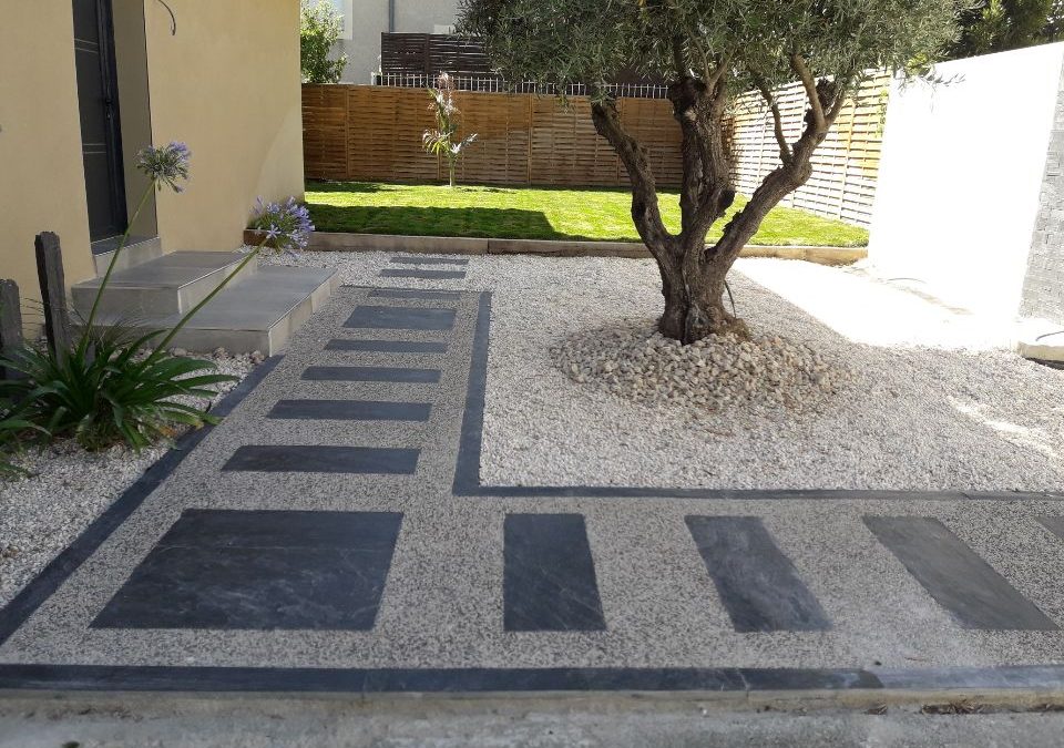 Chemin d&rsquo;entrée à Montpellier