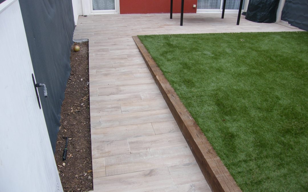 Carrelage et gazon à Le Crès