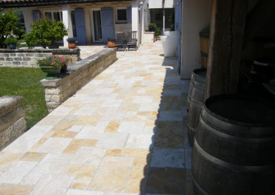Dallage en pierre naturelle à Montpellier