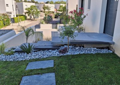 Jardin Moderne à Juvignac